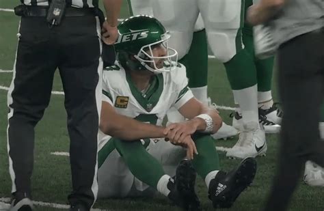 Aaron Rodgers suffers left Achilles injury in his first series for N.Y. Jets; ‘It’s not good’ says Saleh